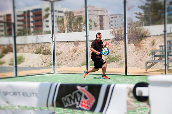 padel-verano-reserva-pista-comunidad-horas-menos-calor.jpg